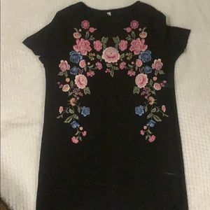 Short black flower dress shirt sleeve